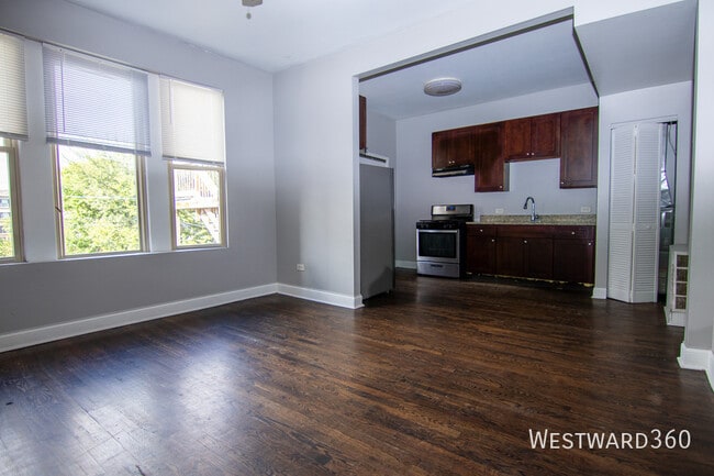 Building Photo - 5612 S Michigan Ave Unit 2S