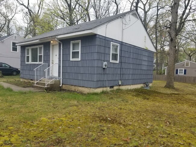 Nice, neat cozy little home - 73 Poppy St Casa