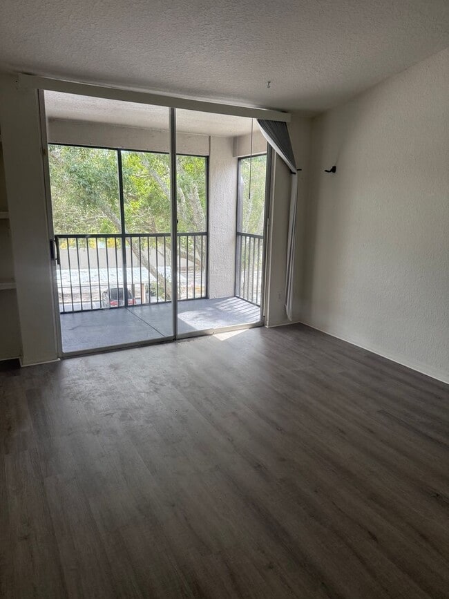 8939 Latrec Ave Unit 1-305