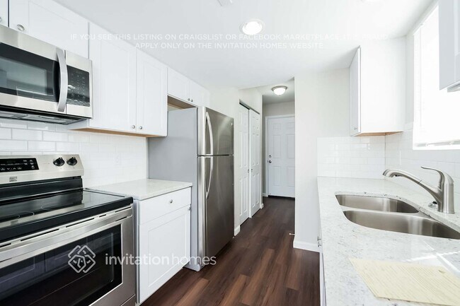 Photo - 10511 Owens St