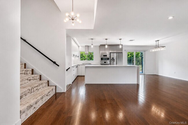 Photo - 38 Birchwood Park Dr