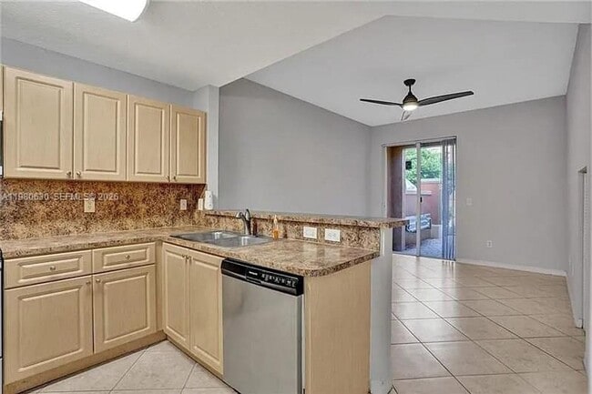 Photo - 2325 Mariner Ct