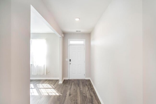 Photo - 200 Harrow Dr