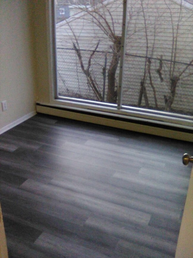 Pine Ridge Apartment * Please Call* Clio, MI