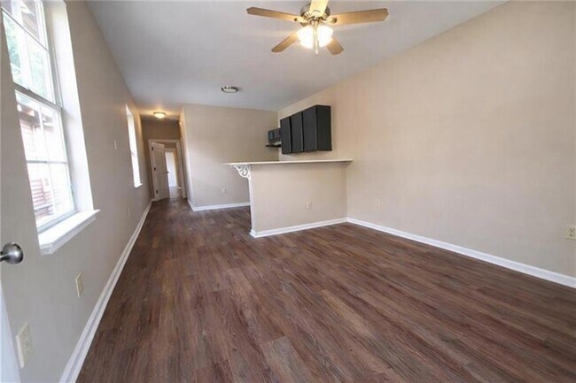 Photo - 1703 Clouet St