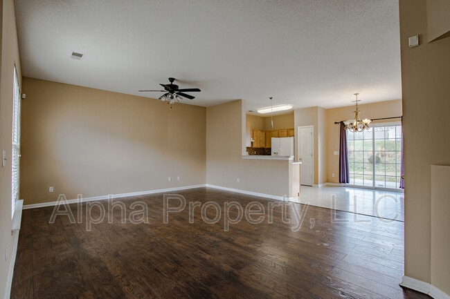 Photo - 631 Timber Walk Dr