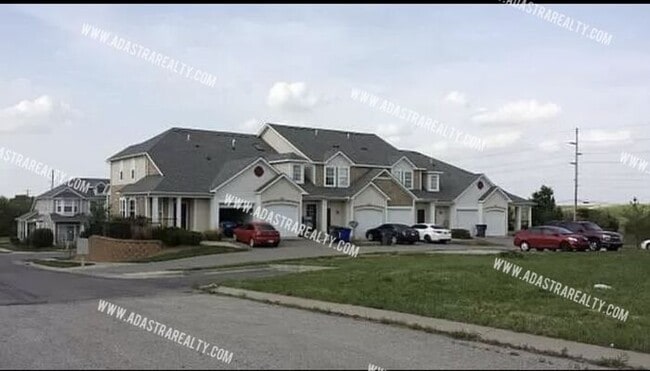 Photo - Beautiful and Spacious Olathe West Townhom...