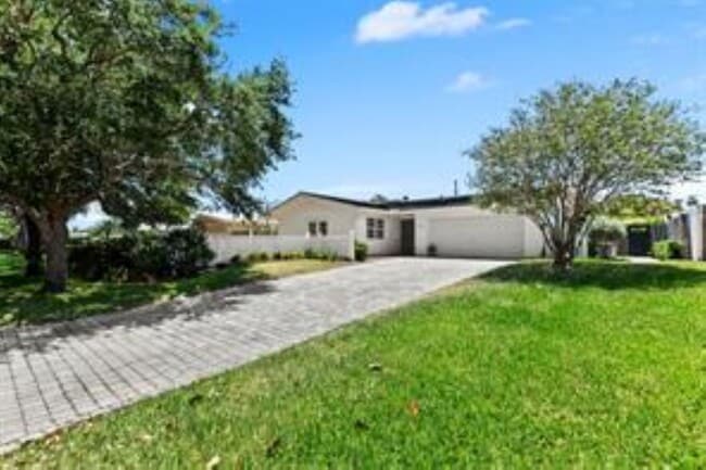 Photo - 2070 NE 54th Ct House