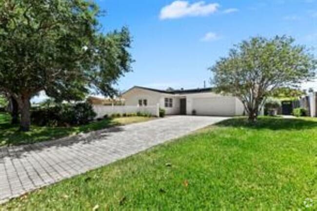 Building Photo - 2070 NE 54th Ct Rental