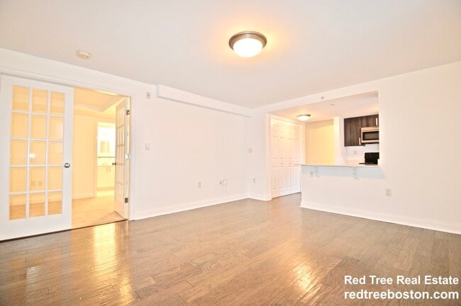 Photo - 457 Centre St Unit A