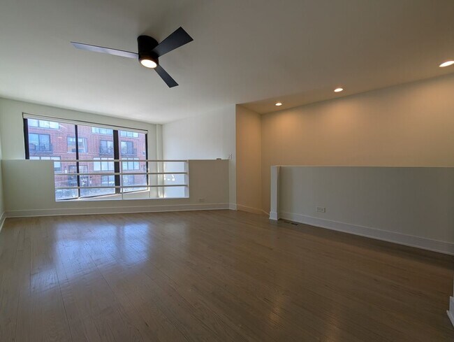 944 W Grace St Unit 944B102