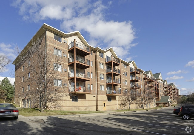 Building Photo - Arrive Inglewood Trails Rental