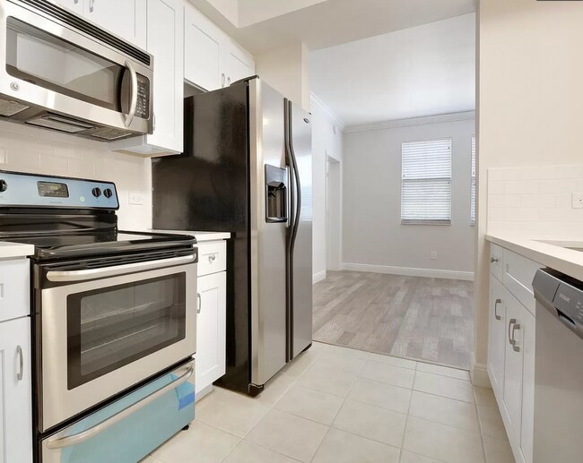 Photo - 533 NE 3rd Ave Unidad APT 321