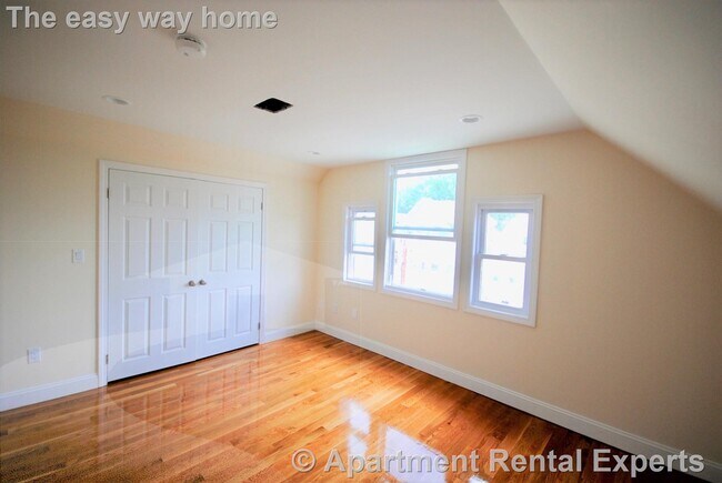 Photo - 15 Taylor St Unit #A