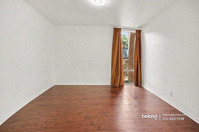 Photo - 506 E Avenue J Unit APT B