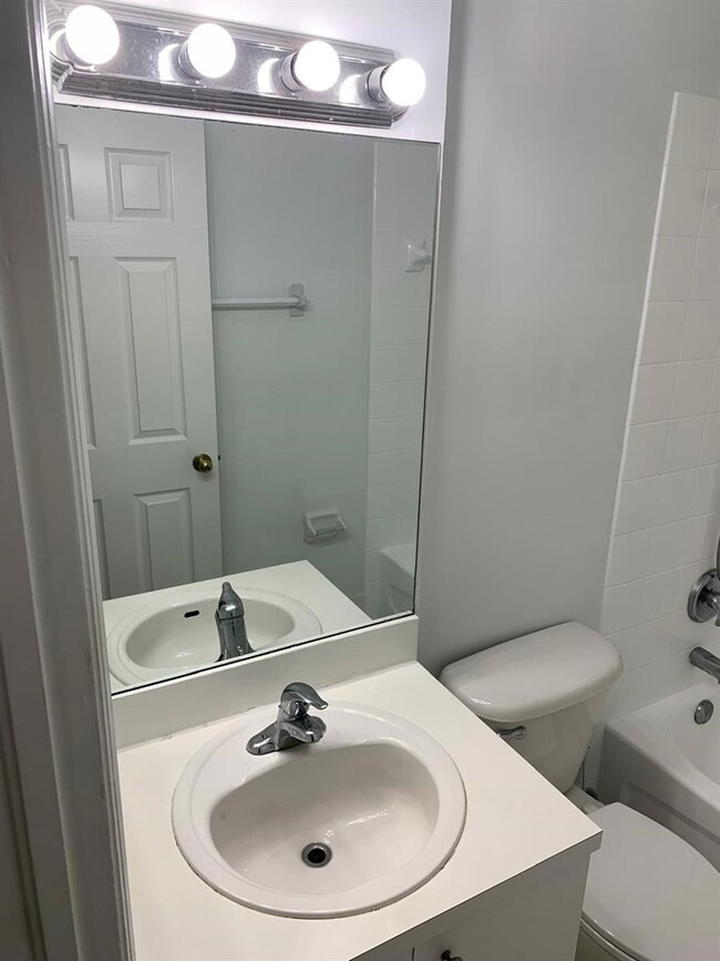 Photo - 3390 NE 13th Circle Dr