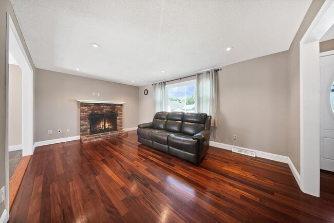 Photo - 6 Ellery St