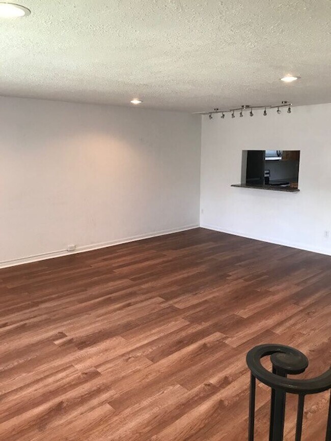 TOWNHOUSE FOR RENT / PRINCESS ANNE PLAZA! House Rental in Virginia