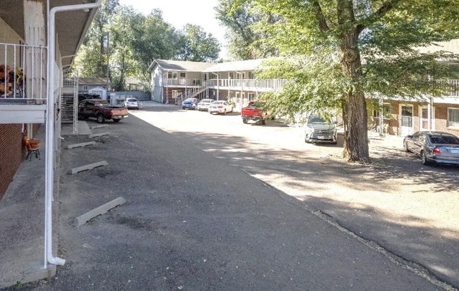 Photo - 319-321 E Brookside St Unidad 27