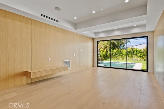 Photo - 5935 Yarmouth Ave