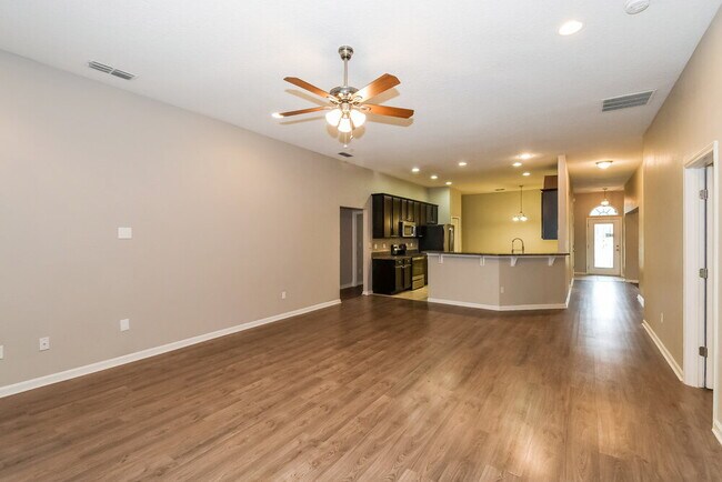 Photo - 11049 Snowbrook Ct