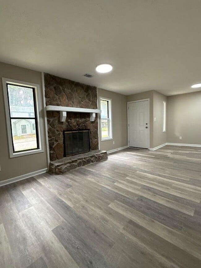 Photo - 2930-2932 Lakemont Dr SW Unit 2930