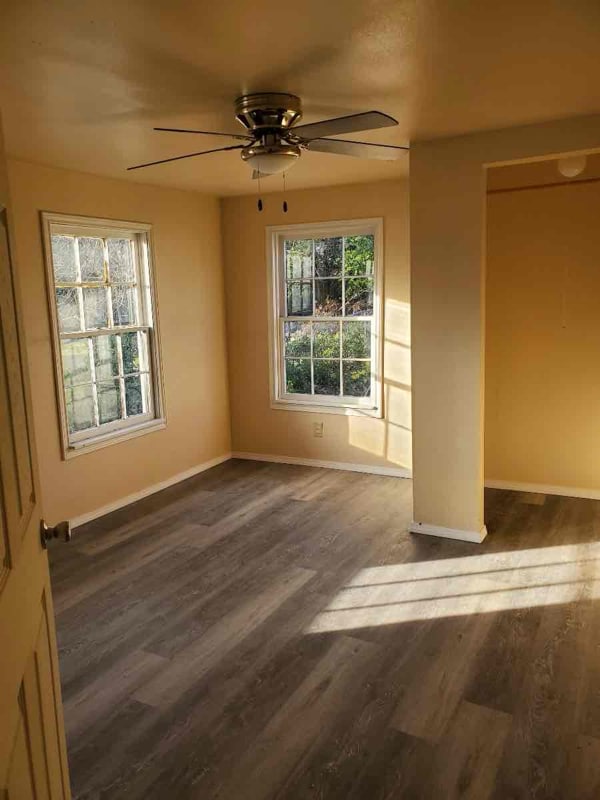 Photo - 306 Dorothy St