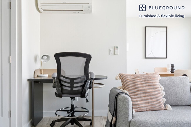 Photo - 516 Lorimer St Unit FL2-ID797