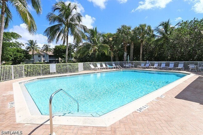 26926 Montego Pointe Ct Unit 201