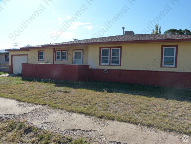 Building Photo - 3 Bed 2 Bath Includes Washer & Dryer - San... Rental