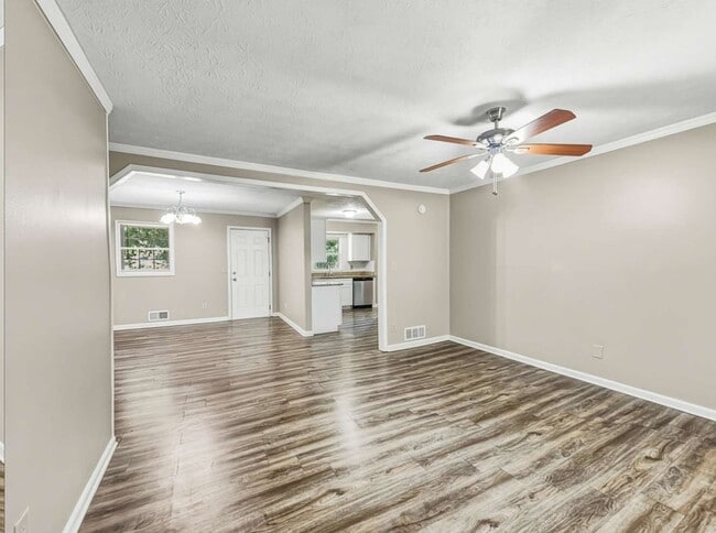 Photo - 4412 Bryant Dr SW