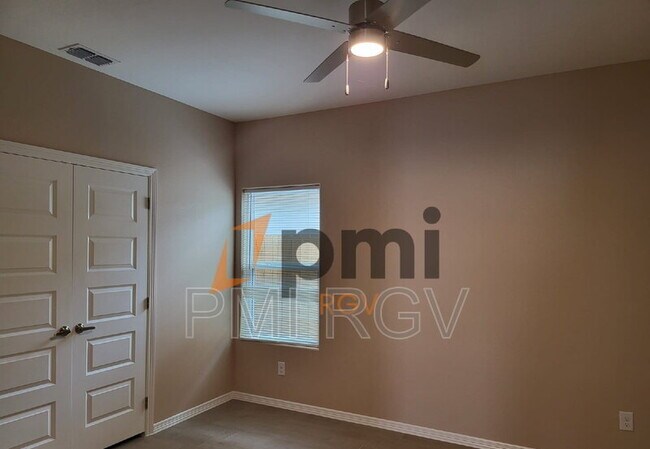 Photo - 3101 W Kenwood St Unidad 4