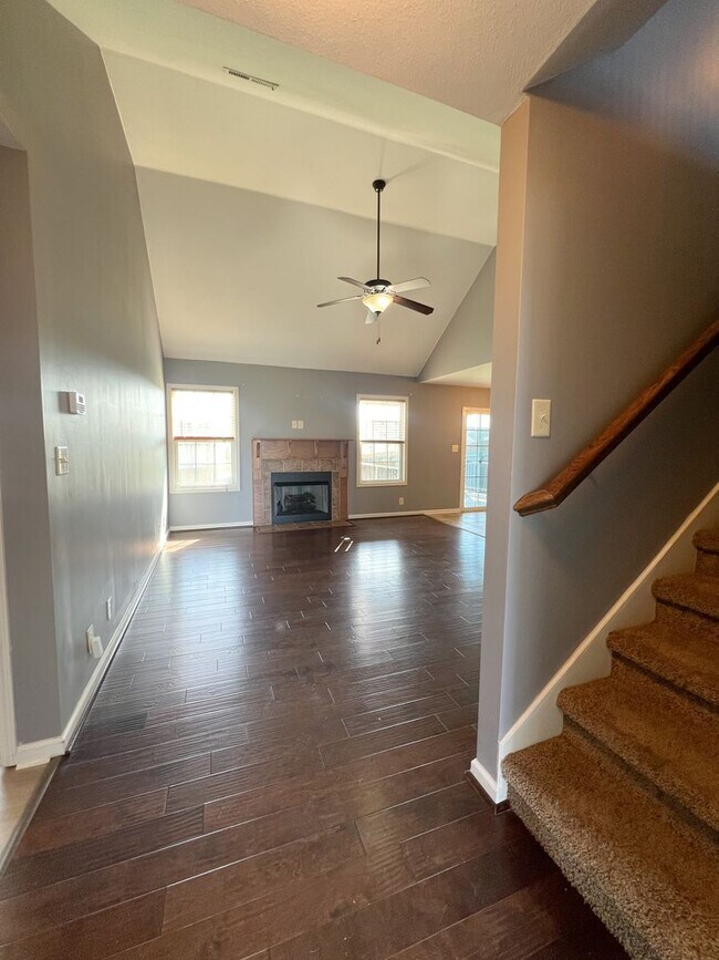 Photo - Gorgeous Single-Family--Fenced Backyard and Bonus Room!