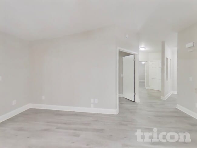 Photo - 8127 Creedmoor Dr