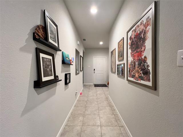 Photo - 1125 Loomis Trl