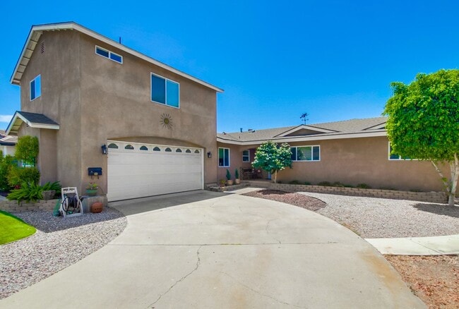 Wonderful SINGLE FAMILY Home with GRANNY F... - Wonderful SINGLE FAMILY Home with GRANNY F...