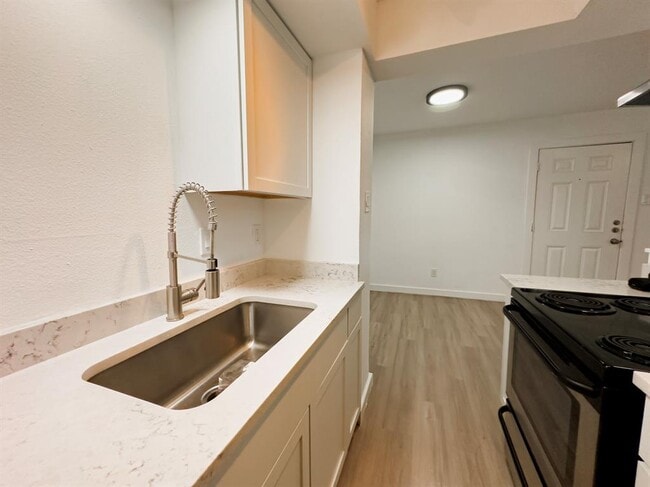 Photo - 4501 Witham Ln Unit 107