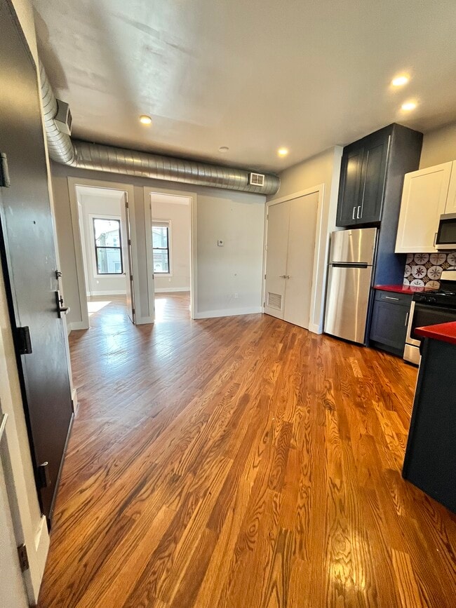 739 Garfield Ave 2A - 735 Garfield Ave Unit 2A