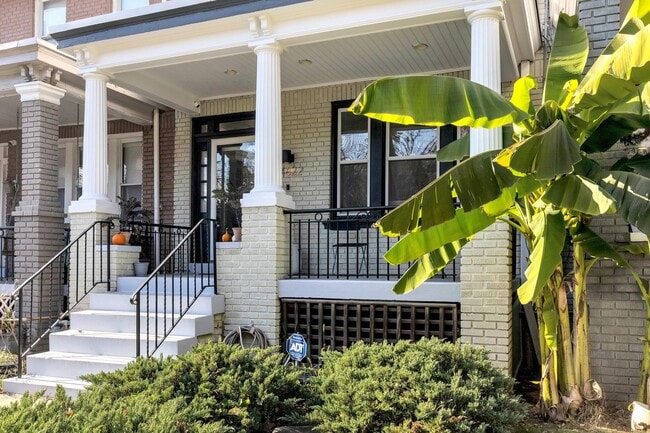 Photo - 4622 New Hampshire Ave NW