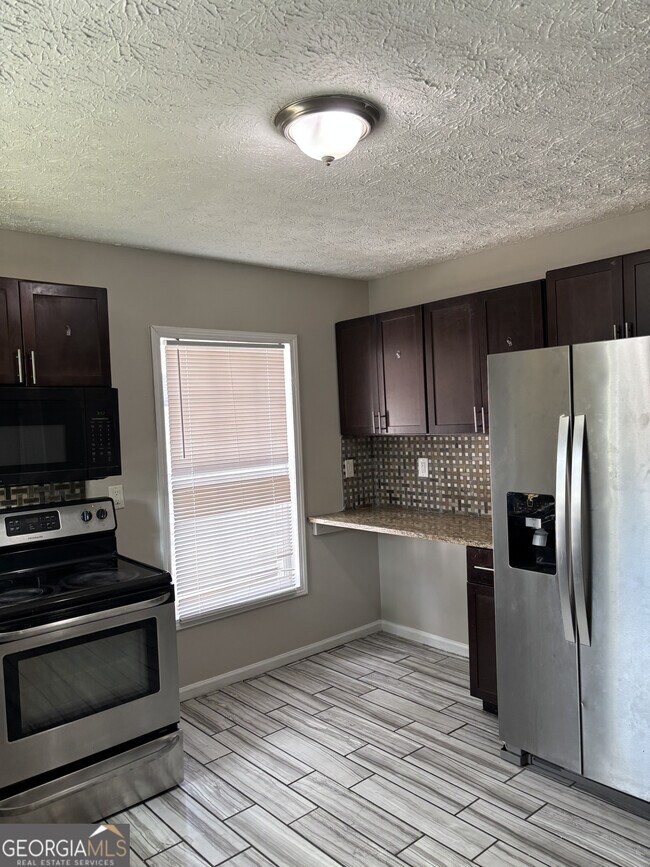 Photo - 1113 Smith St SW