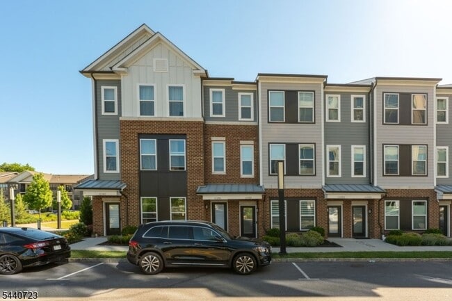 Photo - 7 Jessica Ln