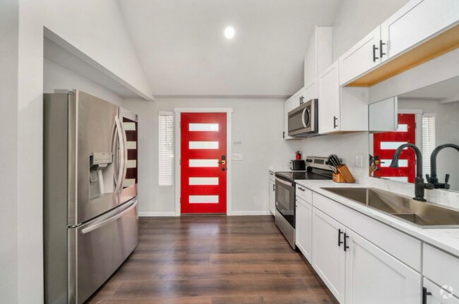 Building Photo - 20621 92nd Ave S Unit 1 Rental