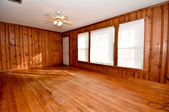 Photo - Charming 2 Bed 1 Bath Home in Ruston