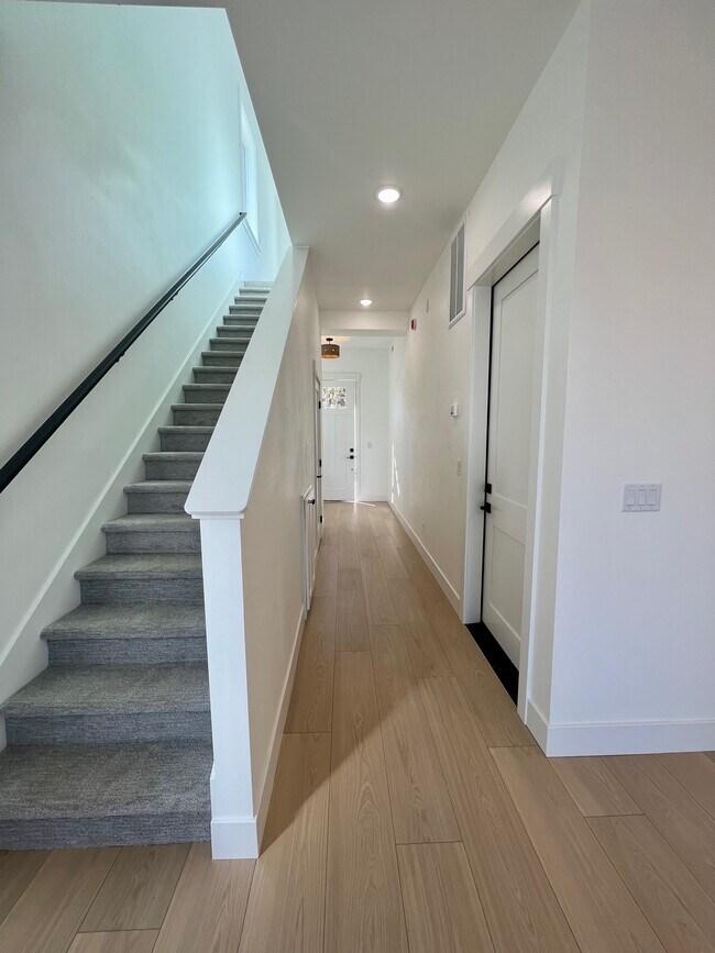 Photo - 313 Talons Dr