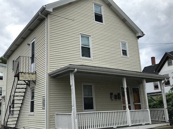 Building Photo - 81 Maple St Unit B Rental