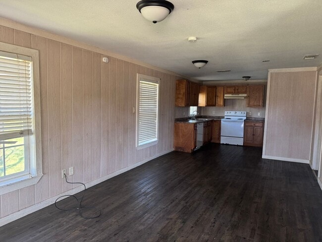Photo - 2055 E Broadway Ave