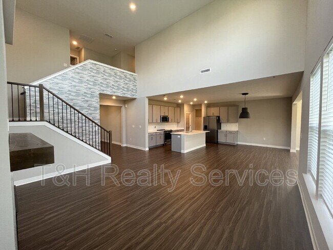 Photo - 3728 Drummore Pl