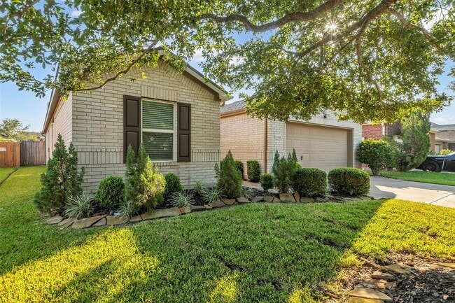 Photo - 1608 Pointe Leone