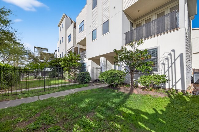 Photo - 2318 Emancipation Ave