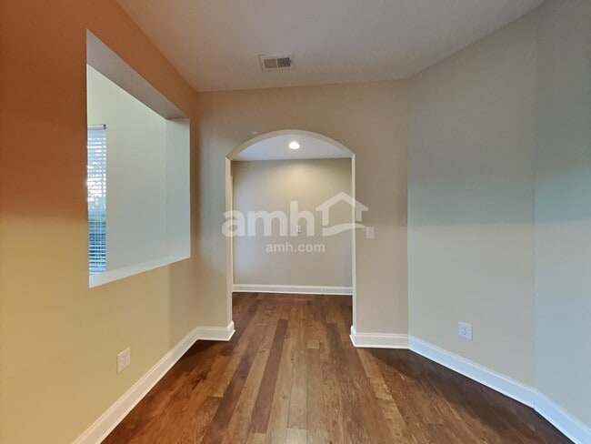 Photo - 15701 Seafield Ln